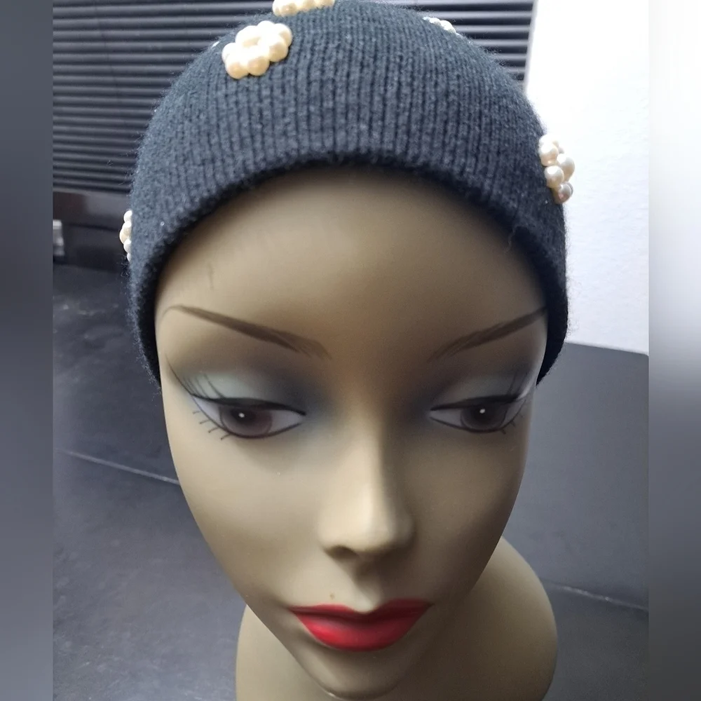 Stylish Black Beanie with Pearl Accents Size OS